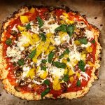 Glutenfri pizza med blomkåls- och parmesanostbotten